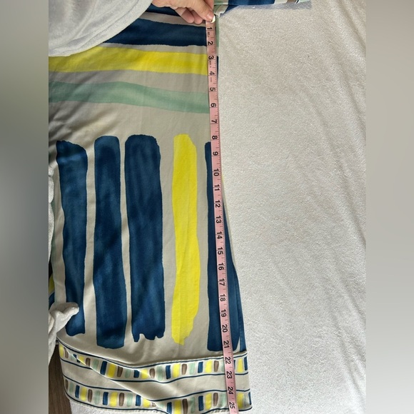 BCBGMaxAzria Abstract Striped Shift Dress - Picture 6 of 6